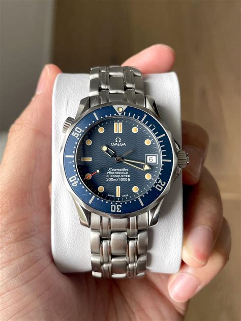 omega seamaster mid size